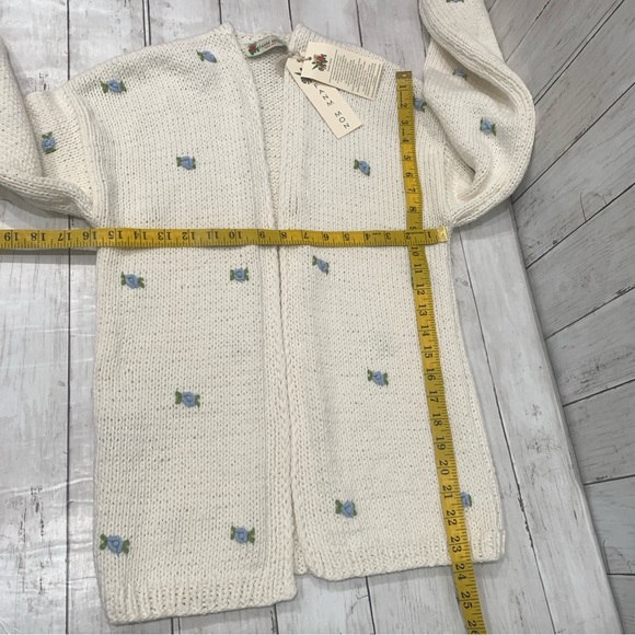 Fanm Mon Hand Knit embroidered blue rose cardigan cotton handcrafted XS/S NEW - Picture 11 of 15